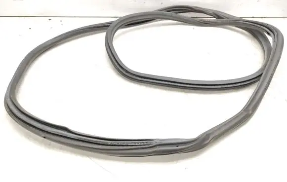 BMW X3 E83 Rubber seal rear door 