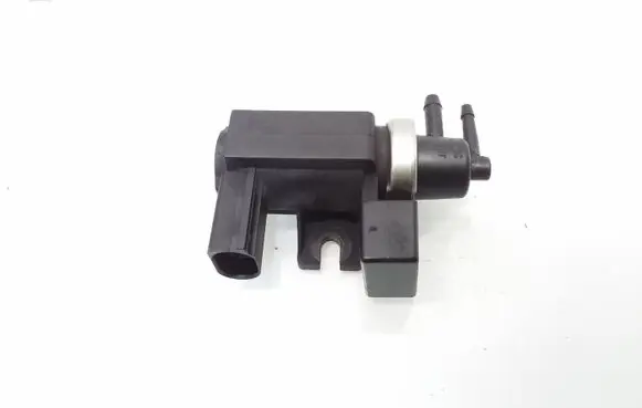 Audi A4 S4 B6 8E 8H Turbo solenoid valve 8E0906628B