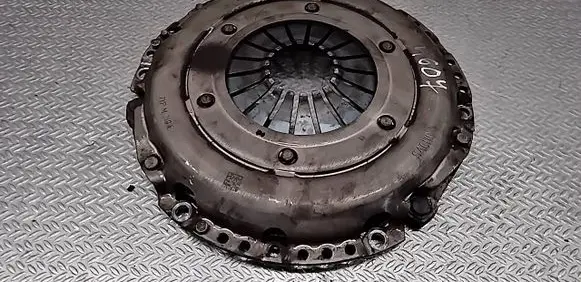 Opel Insignia A Pressure plate 3082001703