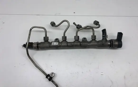 Skoda Fabia Mk2 (5J) Fuel main line pipe 057130764AB 0281006075 03P089