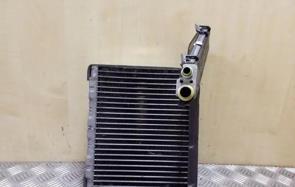 Land Rover Freelander 2 - LR2 Air conditioning (A/C) radiator (interior) H8189