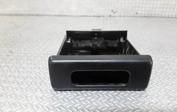Nissan X-Trail T30 Car ashtray