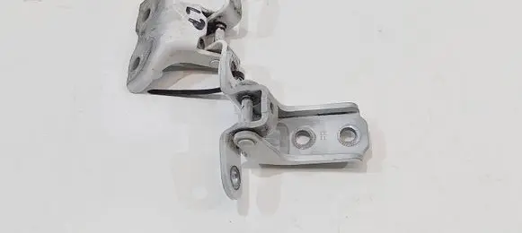Hyundai i20 (GB IB) Front door lower hinge 