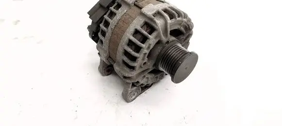 Nissan X-Trail T32 Generator/alternator 231004BE0A