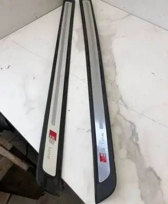 Audi A5 8T 8F Side skirt rear trim 8T0853373