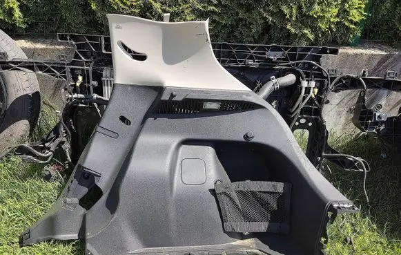Nissan Leaf II (ZE1) Other interior part 849505SHOB