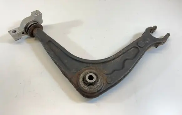 Citroen C5 Front lower control arm/wishbone 9650254880