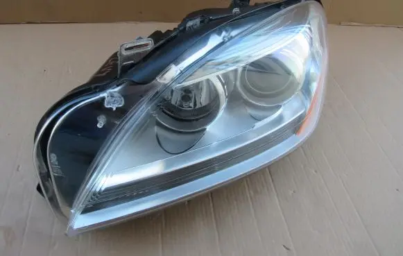 Mercedes-Benz ML W166 Headlight/headlamp A1668207059