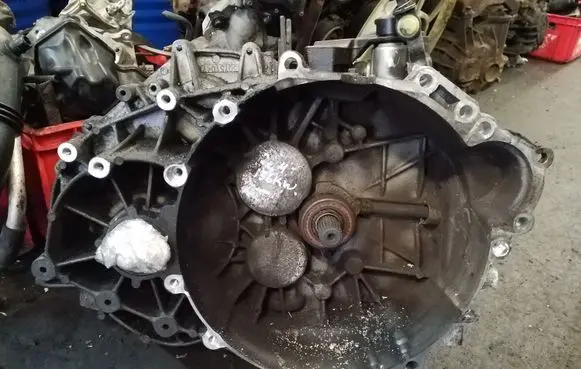 Volvo S60 Manual 6 speed gearbox 666R7002BC T1GI4