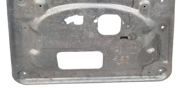 BMW X3 E83 Engine splash shield/under tray 3415148