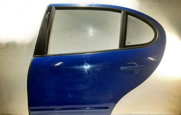 Seat Leon (1M) Rear door