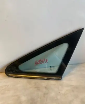 Opel Zafira B Front triangle window/glass DOT24AS2M19 E000255 43R007951