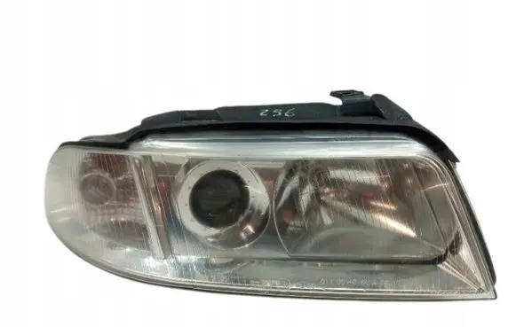 Audi A4 S4 B5 8D Headlight/headlamp 