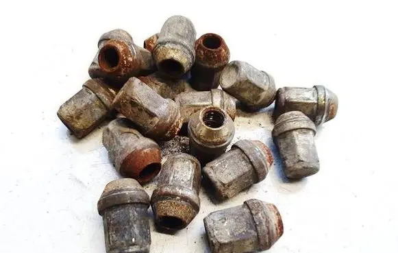 Volvo V50 Nuts/bolts 