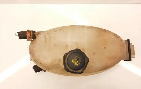 Coolant expansion tank/reservoir
