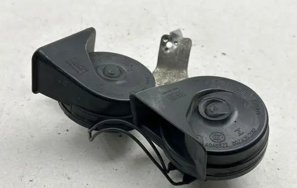 Ford Mondeo MK V Horn signal A046522