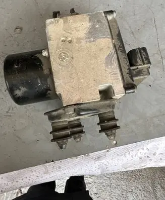 Volkswagen PASSAT B6 ABS Pump 3C0614119AF 16703972