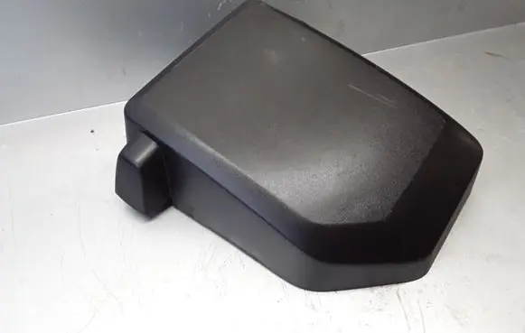 Volvo XC70 Air filter box cover 30680265