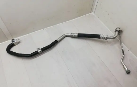 Audi A4 S4 B9 Air conditioning (A/C) pipe/hose 8w2816740