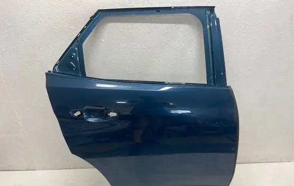 Peugeot 3008 II Rear door