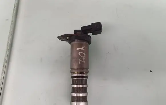 BMW 5 F10 F11 other engine part 7585776 11367585776 11368605123