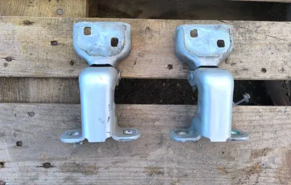 Opel Vivaro Front door hinge set 