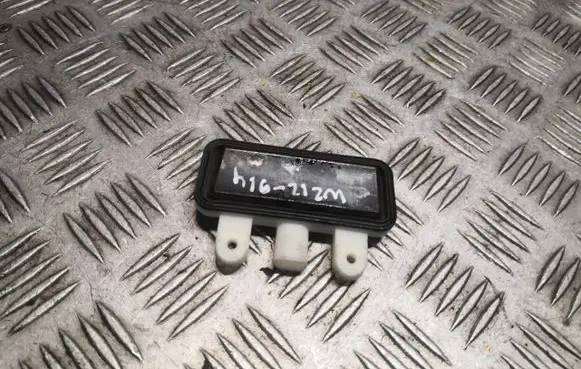 Mercedes-Benz E W212 Tailgate/boot open switch button 2218702410 A2218702410