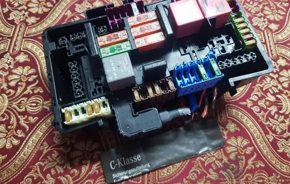 Mercedes-Benz C AMG W205 Fuse box set A2055847010 20160410