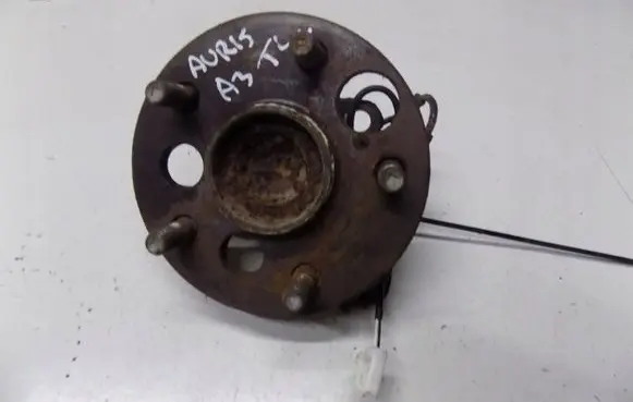 Toyota Auris 150 Stub axle 345xdfr65d4er54