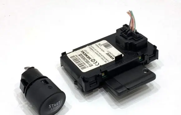 Renault Scenic II - Grand scenic II Ignition lock 8200125077