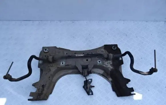 Renault Clio IV Front subframe