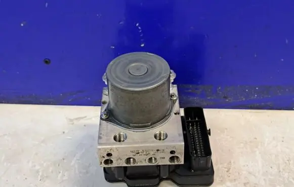 Jaguar XE ABS Pump HX73A GX73D
