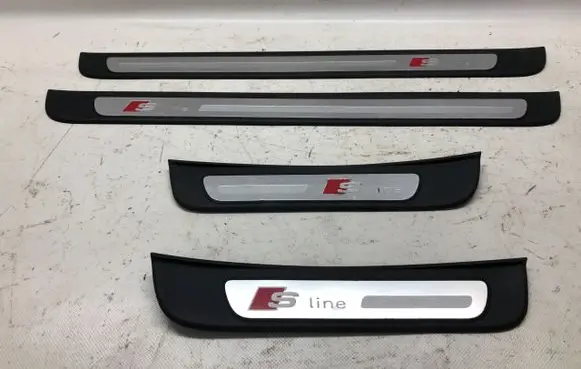 Audi A5 Sportback 8TA Front sill trim cover 8T8853374B
