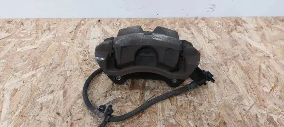 Hyundai Tucson TL Front brake caliper