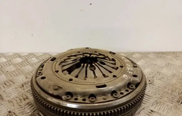 Volkswagen Golf IV Dual mass flywheel 