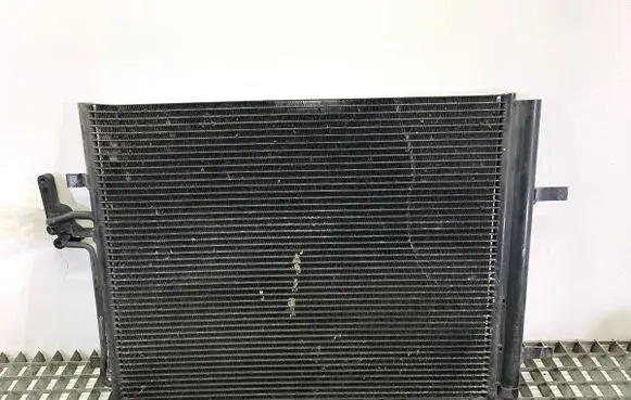Volvo V70 Coolant radiator 
