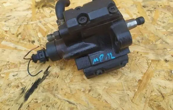 Alfa Romeo 156 Fuel injection high pressure pump QQQQQQQQQQQ