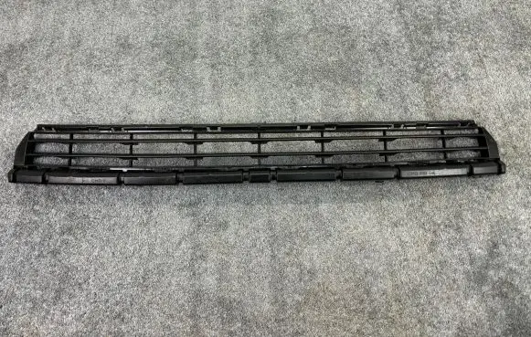 Citroen Berlingo Front bumper lower grill 9682581877 K3012