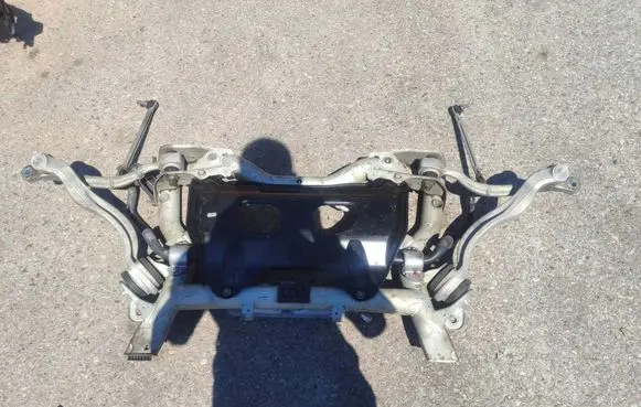 Mercedes-Benz CLS C218 X218 Front subframe