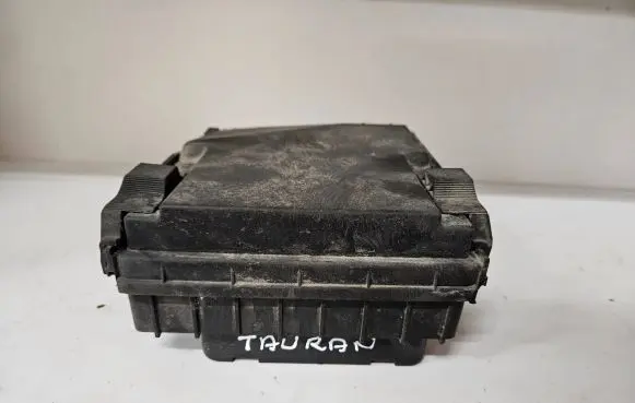 Volkswagen Touran I Fuse box set 1K0937808 1K0937804B 1K0937800G