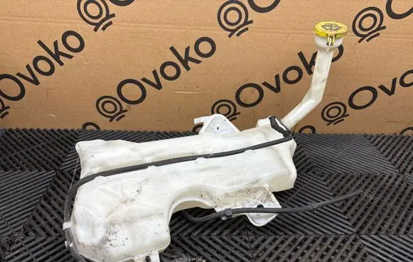 Chrysler Pacifica Windshield washer fluid reservoir/tank 68229314AC