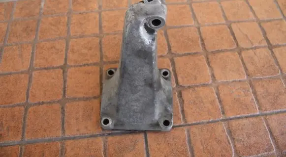 Mercedes-Benz E W210 Engine mounting bracket A6062230004