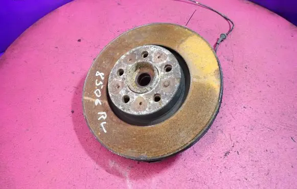 Volvo S60 Front wheel hub spindle knuckle