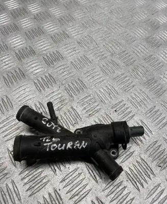 Volkswagen Touran II Engine coolant pipe/hose 03L121131AA