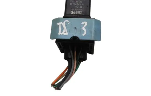 Glow plug pre-heat relay