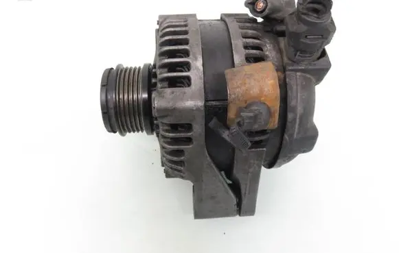 Toyota Corolla Verso E121 Generator/alternator 