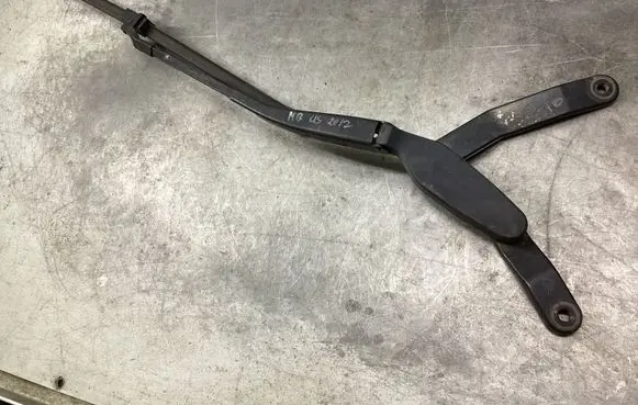 Mercedes-Benz CLS C218 X218 Front wiper blade arm A2188200444