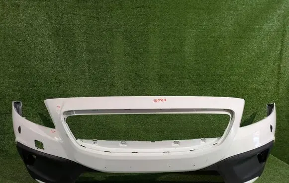 Volvo V40 Front bumper 
