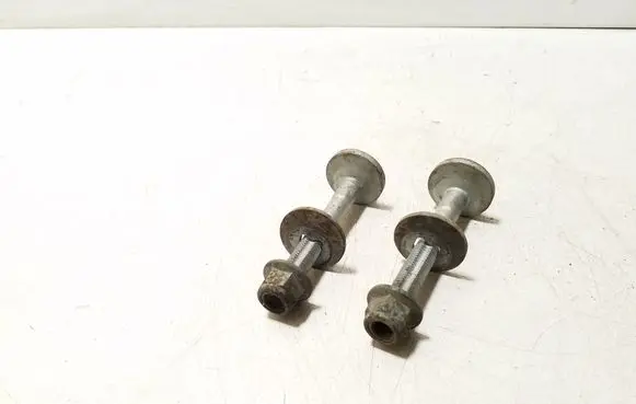 Volkswagen Golf VIII Rear suspension camber bolt 