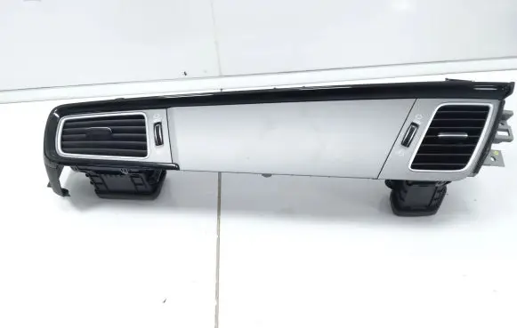 Dash center air vent grill